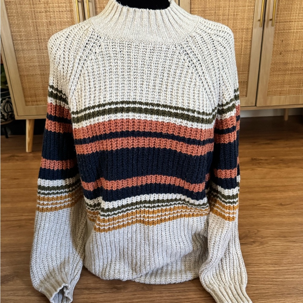 Universal Thread Textured Beige Sweater